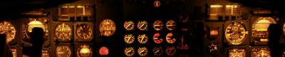 boeing 737 night cockpit 