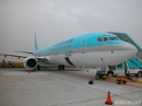 Boeing 737 Korean Boeing 737-800 front view