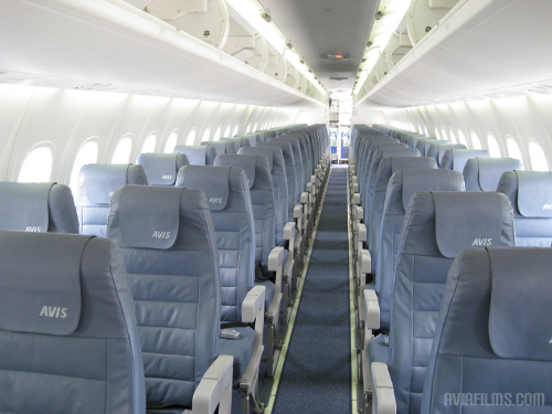 Dash 8 Q400 passenger cabin Dash 8-Q400 passenger cabin